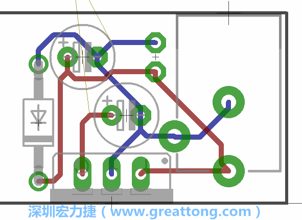 接地連結(jié)點(diǎn)的布線情形如下圖所示，利用這個(gè)練習(xí)來(lái)避免電路連線銳角化的產(chǎn)生是一個(gè)不錯(cuò)的選擇，你可以在工具列中的彎曲線路（Wire Bend）選項(xiàng)里改變各種布線的變化。