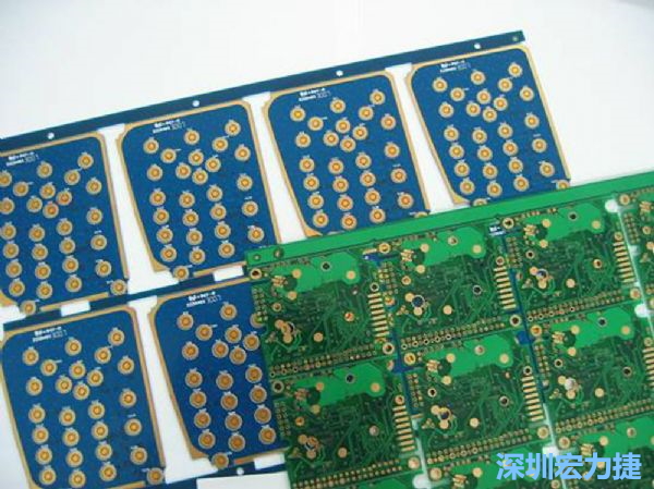 PBC與HDI等硬質(zhì)載板因應(yīng)不同構(gòu)型的結(jié)構(gòu)組裝需求，能做的彈性設(shè)計(jì)有限，必須搭配FPC軟板進(jìn)行整合設(shè)計(jì)。