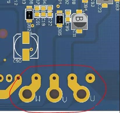 PCB設(shè)計(jì)不僅可以將PCB實(shí)現(xiàn)為即插即用的插件，而且可以增加焊料的厚度以達(dá)到過大電流的目的。